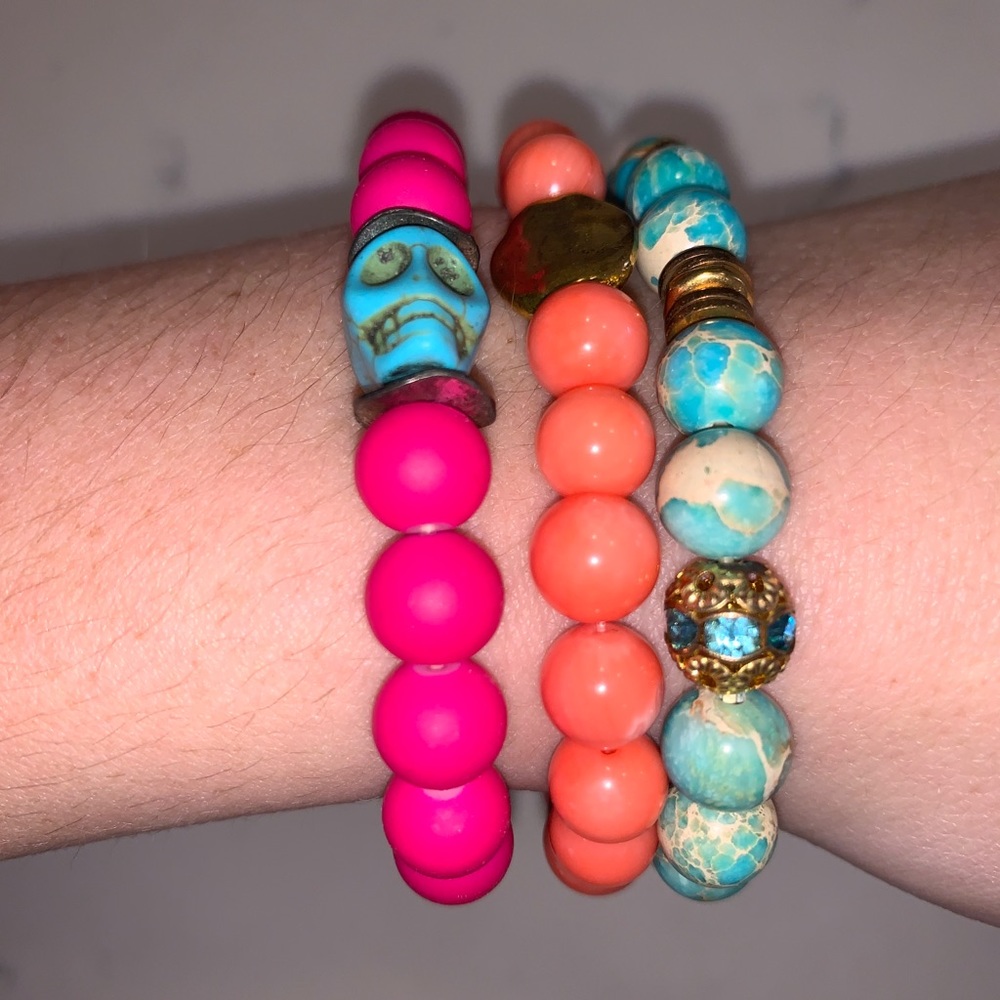 Fun skull bracelet set - Picture 2 of 7